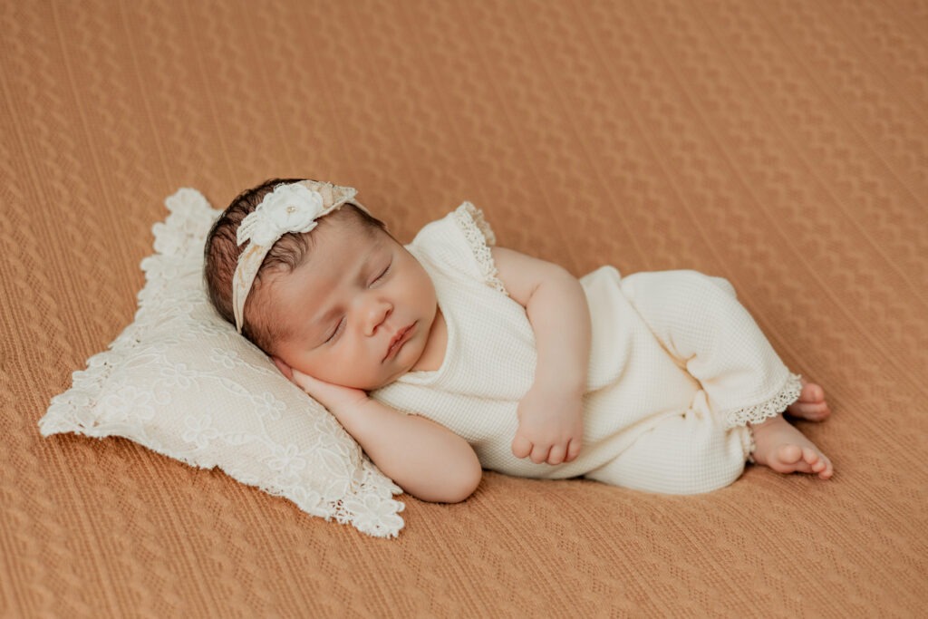 Posing séance photo bébé studio